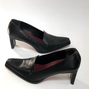 Tommy Hilfiger black pumps. Lightly worn.